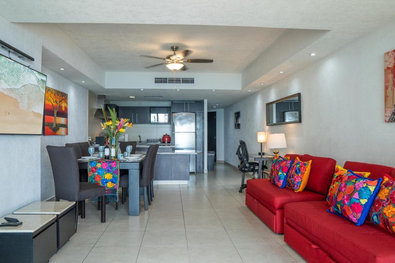 Ocean Front Condo Sleeps 4 Adults-Grand Venetian T3000-1606 Puerto Vallarta Extérieur photo