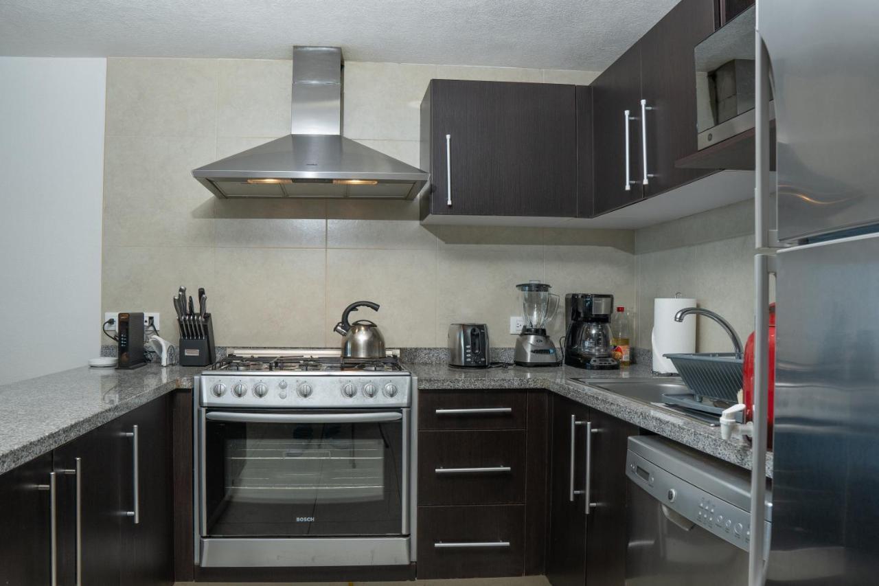 Ocean Front Condo Sleeps 4 Adults-Grand Venetian T3000-1606 Puerto Vallarta Extérieur photo